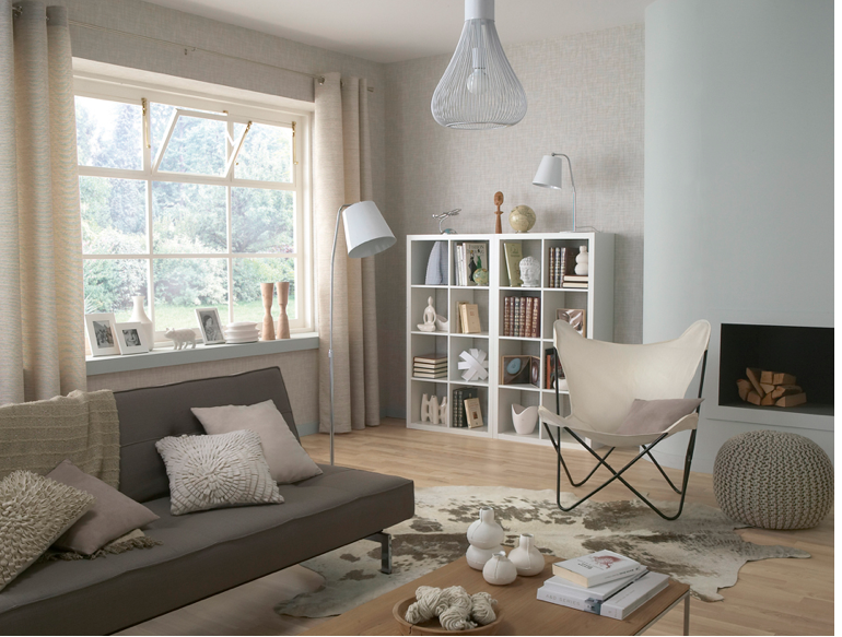 salon-peinture-couleur-blanc-casse-coussins-pouf-laine – Décoration