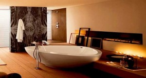 Pour un moment de détente dans la salle de bain luxueuse voici 15 baignoires design, îlot, d'angle, ou baignoire ovale pour choisir son style en fonction de la surface et de la place du design dans sa salle de bain