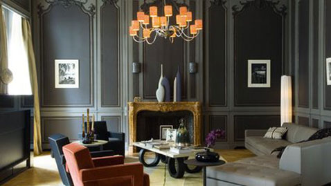 decoration salon design fauteuils cuir rouge, table basse design,couleurs peinture nuance de gris des peintures ressources