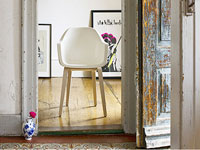 Sur le site l'Usine à Design, concevez votre canapé, fauteuils chesterfield en choisissant la couleur du simili cuir, le niveau de confort, la nature des boutons...