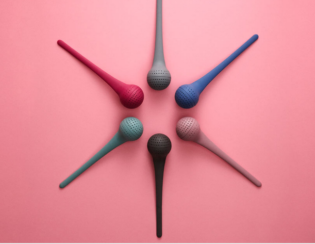  Boule à thé design en silicone. Existe en 6 coloris, une nouveauté présentée au salon Maison et Objet 09/12 