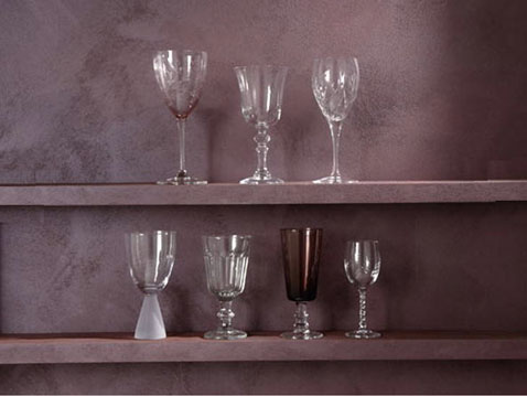 peinture à effet patine pigments prune sur etagere buffet salle a manger buffet de salle à manger relooké avec une peinture à effet patine couleur prune, Réf. pigments chaux Rhassoul de Maison Décorative