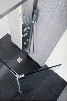 Receveur de douche de douche italienne extra-plat de 4 cm d'épaisseur. Les pentes d’écoulement vers le vidage sont préformées. Dimensions : 120x120 cm