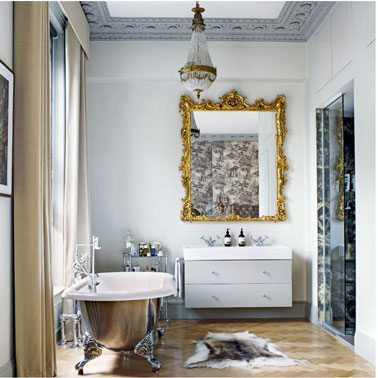 peinture sur baignoire pour un style rétro, coque peinte couleur gris métal