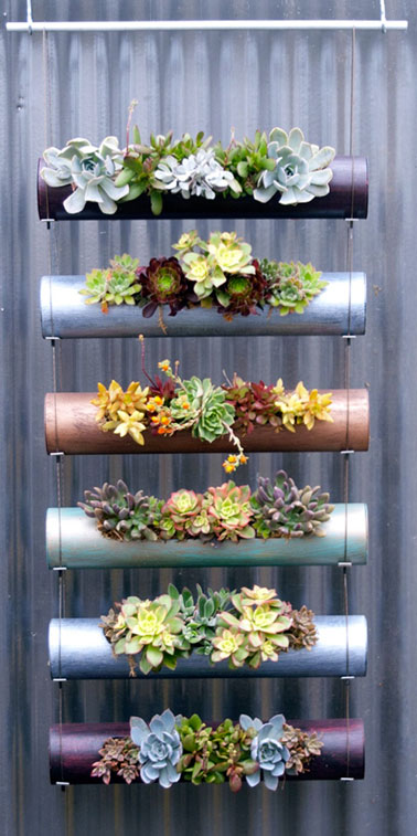 Un jardin vertical suspendu à fabriquer avec tuyaux de zinc, idéal pour un petit balcon