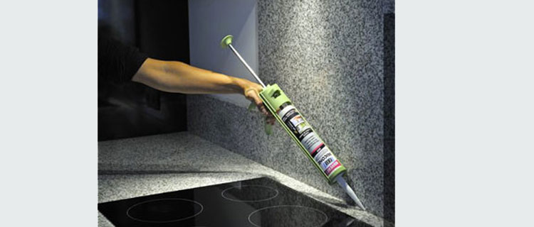 mastic joint silicone de couleur pour cuisine et salle de bain