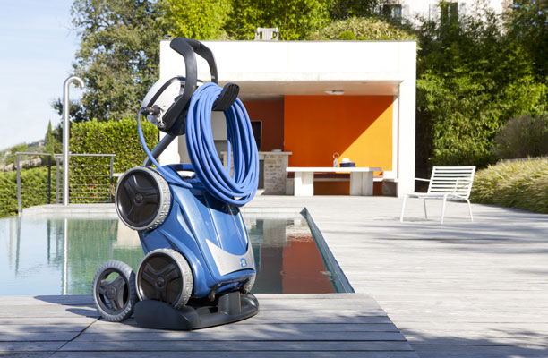 robot nettoyeur de piscine 4 roues motrices
