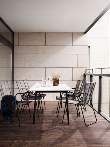 table et chaises de jardin de la nouvelle collection mobilier extérieur BoConcept