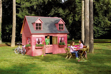 grande cabane en bois pour enfant avec mezzanine. Surface interieure 3.88 m2 livrée bois brut