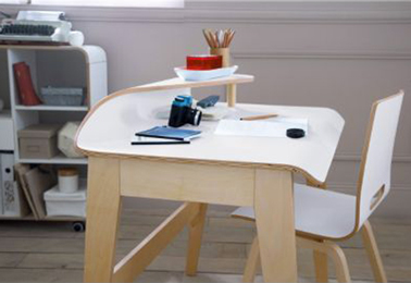 bureau chambre d'ado hyper design de style scandinave en bouleau avec tablette pour ordinateur chez La Redoute
