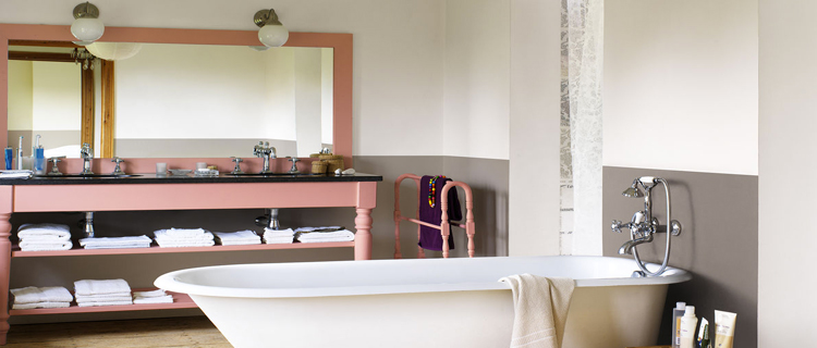 la peinture salle de bain donne des idées couleurs et déco pour repeindre sa salle de bain et créer une ambiance moderne, zen rétro avec la dernière tendance couleur peinture pour les murs