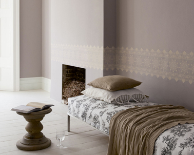 Peinture salon couleur taupe et chocolat pour une déco tout en douceur 