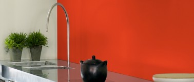 La peinture vous y songez pour repeindre la faïence de salle de bain, le carrelage de crédence de cuisine Nos 7 conseils pour choisir sa peinture carrelage