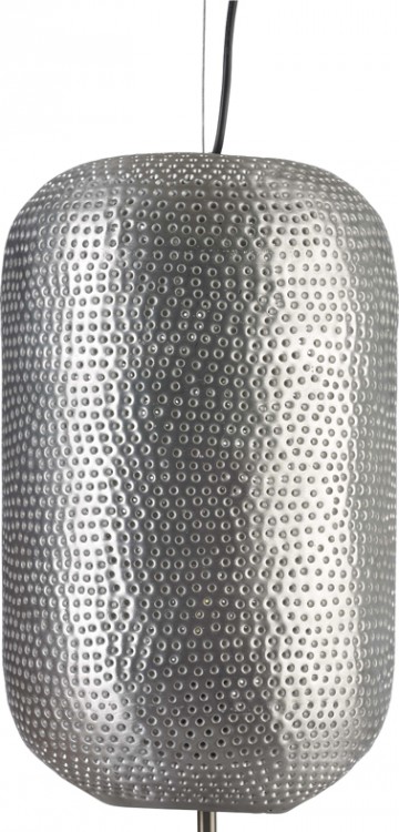 Suspension en métal frappé gris reprenant le style des luminaires orientaux de chez Habitat. deux modèles disponibles 