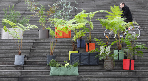 Collection jardinières en tissu à suspendre ou poser pour potager sur balcon Barsac. Nouveauté de l'année, les jardinières en couleurs