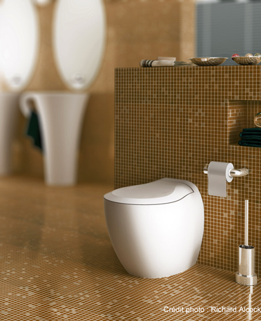 Joint carrelage TruColor Design couleur cuivre effet pailleté pour carrelage murs et sol dans une salle de bain design