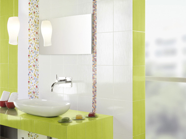 De la couleur dans la salle de bain avec un carrelage mural Faïence Loft vert pistache dimension 20 X 50 cm Leroy Merlin