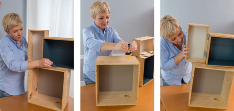 La peinture sèche, assembler les caisses à vin en choisissant une composition avec les couleurs pour créer une table de chevet originale et unique