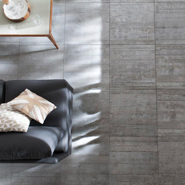 Carrelage couleur béton gris clair au top pour le sol Un bel aspect béton brillant pour ces carreaux gris clair pour sol toutes pièces. Carreaux de 60X60 cm chez Castorama
