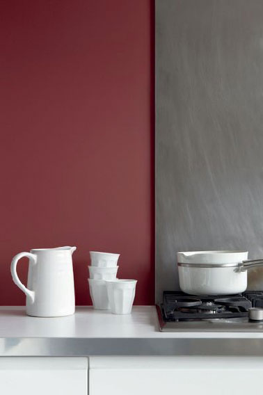 Marsalla, une couleur cuisine éditée par la marque de peinture Tollens , élue couleur de l'année 2015 pour les murs d'une cuisine chaleureuse à associer avec une peinture grise