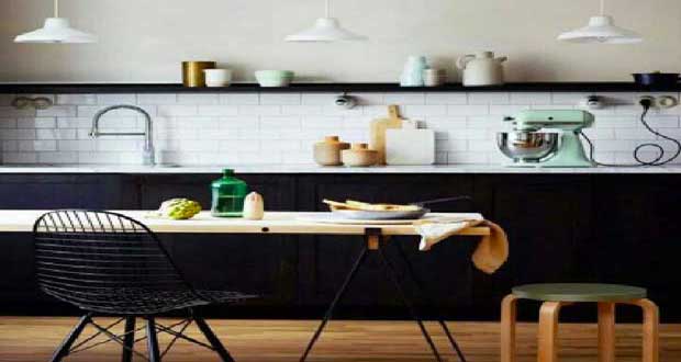 La cuisine scandinave un style déco qui a la cote. Cuisine mixant style nordique et meubles vintage et moderne, la cuisine scandinave se décline souvent en noir et blanc