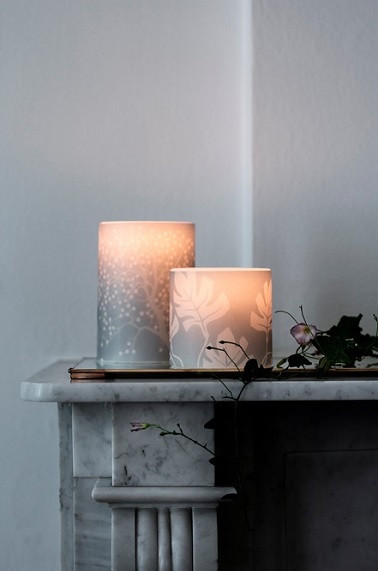 Des photophores design et fins grâce aux motifs en transparence Habiller ses bougies est très important pour sublimer la lumière et décorer subtilement la pièce.