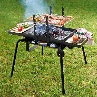 Un barbecue charbon et plancha roi de la cuisine d'extérieur Multifonction ce barbecue charbon sert aussi de brasero, four d'extérieur ou encore chauffe-plat. Castorama