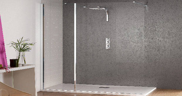 La douche italienne s’équipe d’une paroi de verre avec porte protégeant la salle de bain des projections d'eau. La paroi sans porte ajoute design et confort et un accès facile à la douche.