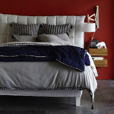 On se glisse sous la couette douillette et le boutis la Redoute dans une chambre cocooning à souhait