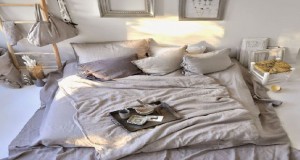 Dès la fin de l'été, le désir d’une chambre cocooning s'exprime avec un besoin de douceur, d'une déco de chambre cosy. inspirez-vous de ces idées de chambre moderne et tendance cocooning pour trouver la vôtre.