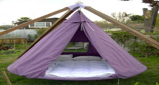 Le tipi fait son grand retour dans le jardin. Tendance, il répond au désir de profiter de l’extérieur au plus près de la nature. Tipi style chic ou champêtre, tente de jardin simplisme en tissu, nos idées pour vous inspirer.