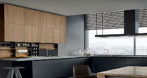 La cuisine noire s’accommode de tous les styles. Design en total look ou avec du gris, chaleureuse en noir et bois, moderne avec du blanc. des photos pour vous inspirer des idées déco de cuisine.