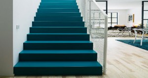 Pour la déco de l'entrée de la maison ou du salon, trouvez une idée couleur pour faire de votre escalier peint un véritable élément de décoration.