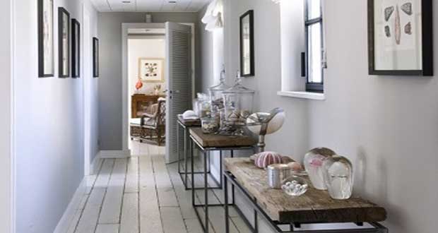 Une belle déco couloir et voilà la pièce de passage transformée. Le couloir devient déco aménagé avec solutions gain de place tout en le personnalisant selon qu'il soit étroit, en longueur ou sombre. 10 photos déco de couloir pour vous inspirer.
