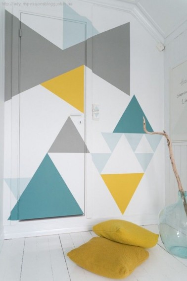 Inventifs, les motifs géométriques sont très adaptés à une chambre d'enfant. Mixant sur un même mur plusieurs couleurs c'est joyeux et à faire c'est facile.