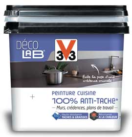Une peinture spécialement conçue pour le carrelage de cuisine et les zones exposées aux graisses et sources de chaleur. Direct sur carrelage, faïence, mélaminé et inox. Peinture  carrelage murs, crédence, plan de travail 100% Anti-tache peinture cuisine DécoLab V33 Prix 59.90 €/2L 