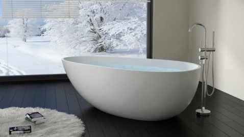 Une baignoire œuf pour s'immerger dans un bain de douceur et de design sans pareil.