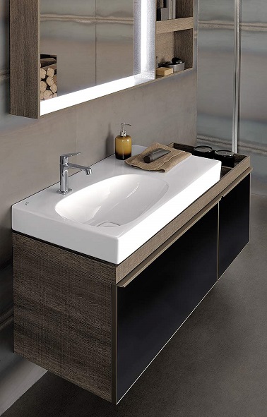Exit les vieux lavabos datés, pour refaire et relooker sa salle de bain on change le plan vasque ou le lavabo. On opte pour des formes modernes et graphiques tendances. 