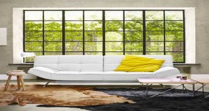 Le canapé, meuble de choix pour un salon design. Canapé d’angle, droit, en cuir ou tissu, Déco Cool a sélectionné 8 canapés design pour un salon moderne.