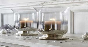 La décoration du sapin de Noël est bientôt d’actif. Et pour nous inspirer des idées déco de sapin originales Alinéa sort sa boule magique ! Une collection déco de Noël  tout droit venue des pays scandinaves