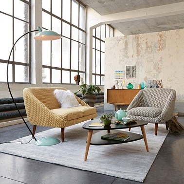 Un fauteuil et un canapé au style vintage tendance Une déco vintage dans le salon ça passe aussi par un mobilier tendance. Ce fauteuil et ce canapé La Redoute se marient à merveille avec la tendance old school.