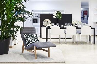 Le pop store Habitat c'est aussi l'occasion de découvrir de nouvelles tendances en matière de mobilier comme une fauteuil design vintage ou un canapé moderne confort.