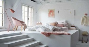 Dans la palette de couleurs chambre favorisant la détente et le repos, les neutres de blanc à gris, les naturelles, lin, beige et la gamme des bleus sont idéales pour cocooner la déco d’une chambre adulte ou parentale. Voici des photos de chambres pour déterminer quelle couleur inspirera vos nuits. 