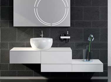 Les meubles modulables Peter Pan de la marque italienne Regia jouent sur la modularité : parfait pour personnaliser votre petite salle de bain et jouer sur les volumes