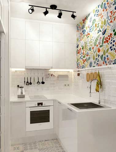 Petite cuisine et rangement d'esprit contemporain. Les meubles laqués et la crédence en carreaux métro blancs très lumineux donnent du relief à la pièce.