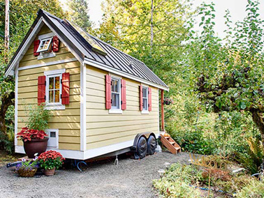 La « tiny house » une petite maisonnette très tendance, 100% écolo et mobile, pour faire face aux prix élevés des loyers et idéale pour partir en vacances 