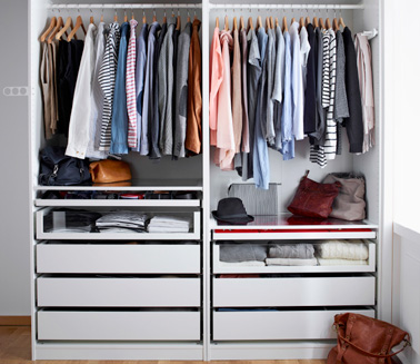Personnalisez et créez vous-même votre dressing selon vos besoins ! Une solution rangement de Ikea sur mesure pour toute la famille afin de gagner de la place dans la maison. 