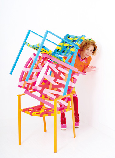 Une collection de mobilier de jardin riche en couleurs pour une déco originale et ultra colorée de l’extérieur. On fait le plein de bonne humeur et de joie de vivre pour les beaux jours !