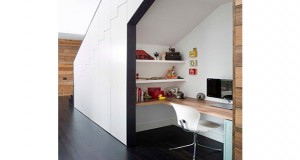 Il est parfois difficile de trouver de la place dans la maison pour aménager un coin bureau. Voici quelques astuces pour vous inspirer afin d'aménager un bureau original et pratique facilement
