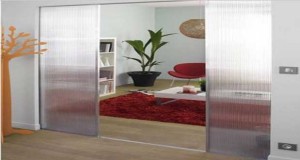 La cloison amovible pour un nouvel espace déco et séparer sans assombrir. Cloison à lames orientables ou cloison japonaise en bois et papier, une sélection tendance
